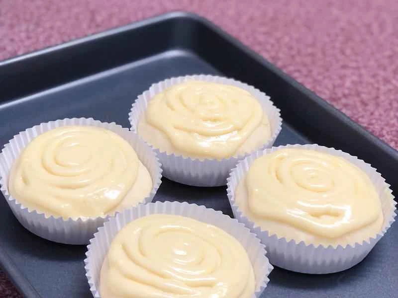 How to make pure milk hand-torn toast: Step 1