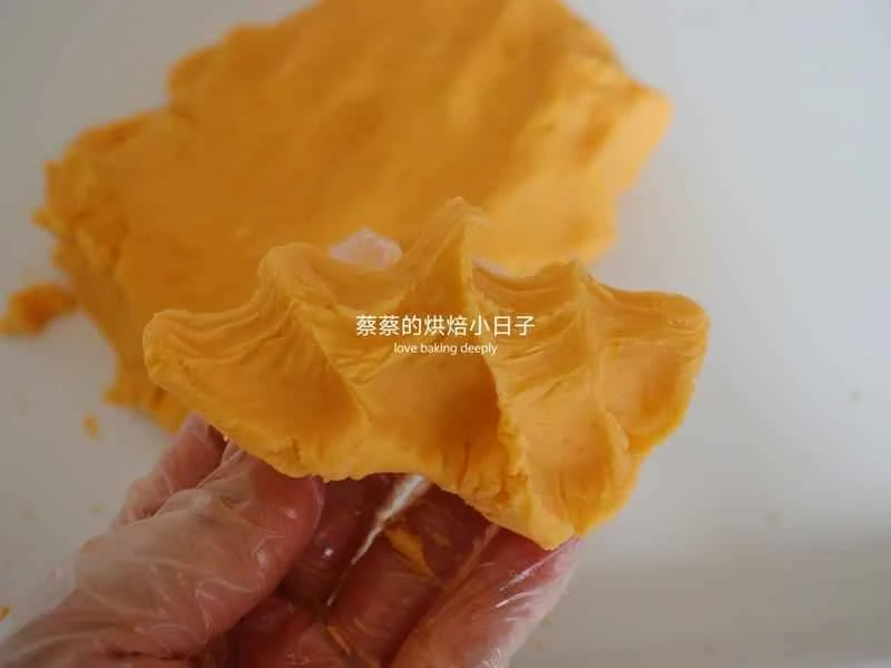 How to make pure milk hand-torn toast: Step 1