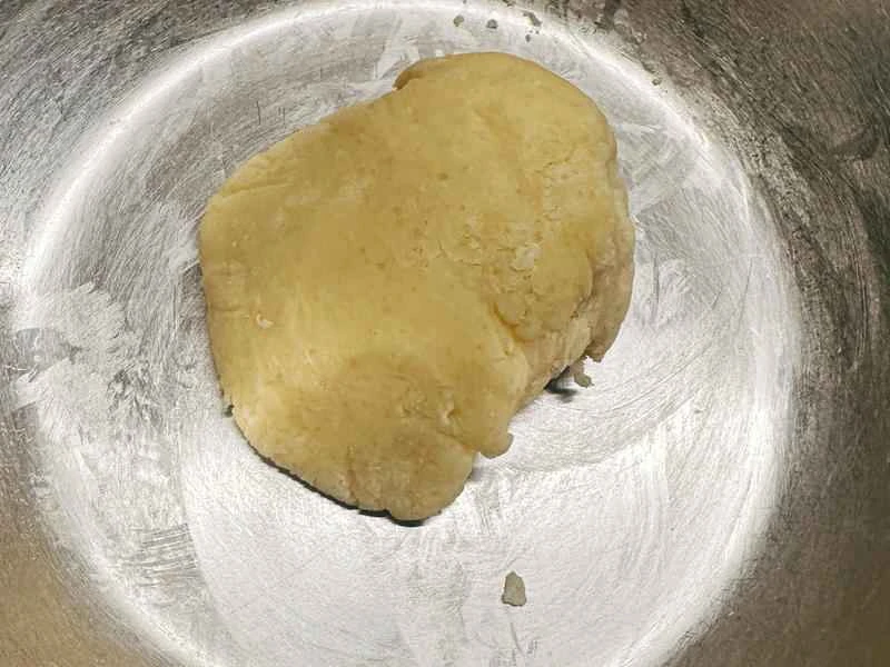 How to make pure milk hand-torn toast: Step 1