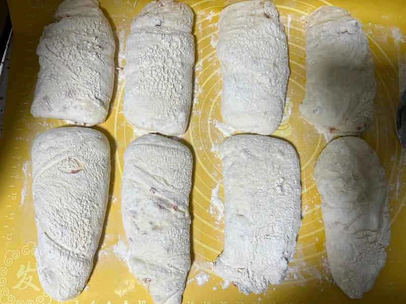 How to make pure milk hand-torn toast: Step 1