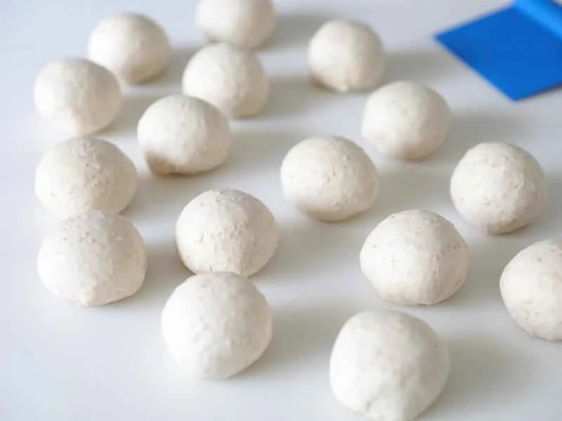 How to make pure milk hand-torn toast: Step 1