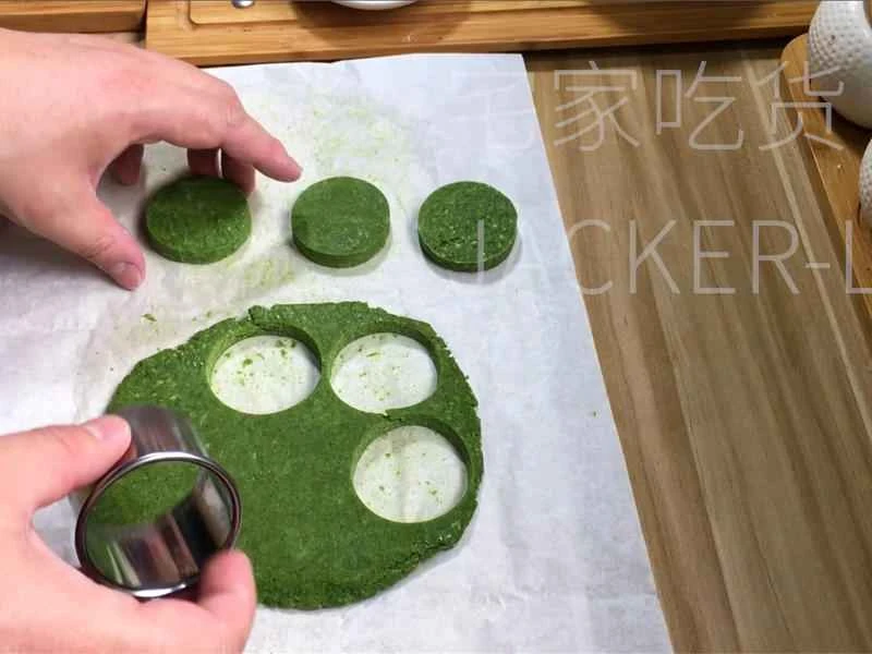 How to make pure milk hand-torn toast: Step 1