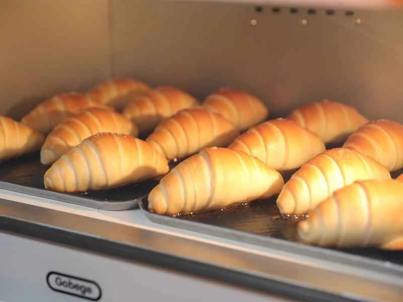 How to make pure milk hand-torn toast: Step 1