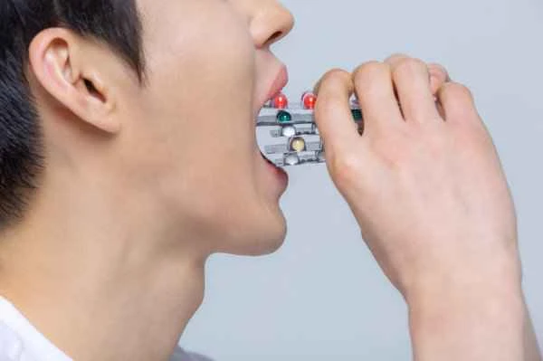 Can Zangwang Fuke be applied to the scrotum?