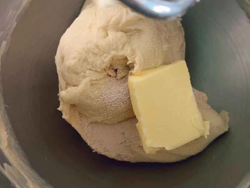 How to make pure milk hand-torn toast: Step 1