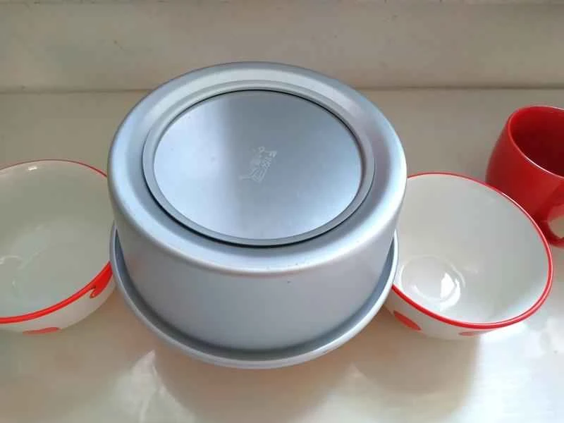 How to make pure milk hand-torn toast: Step 1