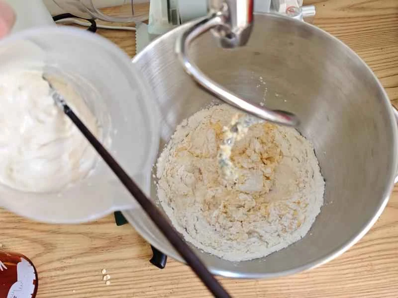 How to make pure milk hand-torn toast: Step 1