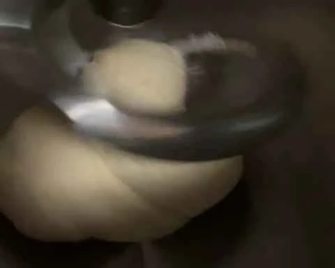 How to make pure milk hand-torn toast: Step 1