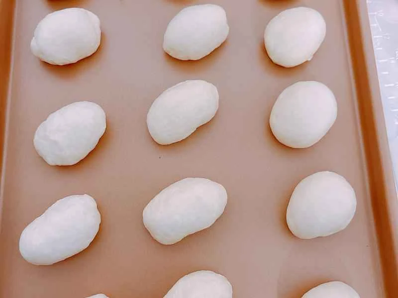 How to make pure milk hand-torn toast: Step 1