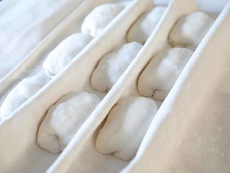 How to make pure milk hand-torn toast: Step 1