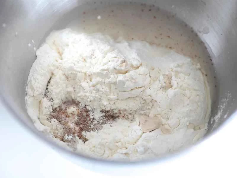 How to make pure milk hand-torn toast: Step 1