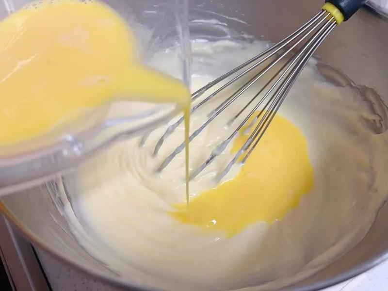 How to make pure milk hand-torn toast: Step 1