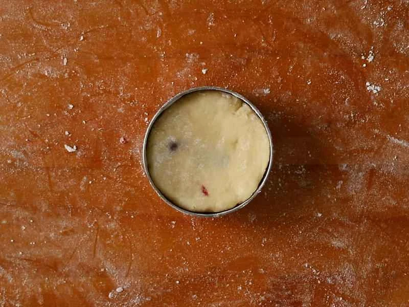 How to make pure milk hand-torn toast: Step 1