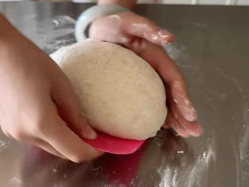 How to make pure milk hand-torn toast: Step 1