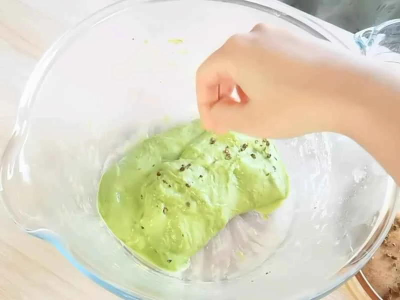 How to make pure milk hand-torn toast: Step 1