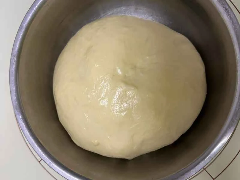 How to make pure milk hand-torn toast: Step 1