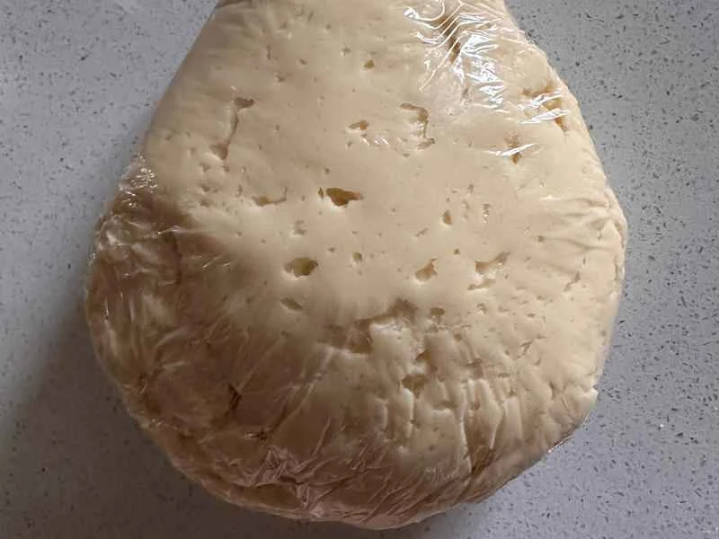 How to make pure milk hand-torn toast: Step 1