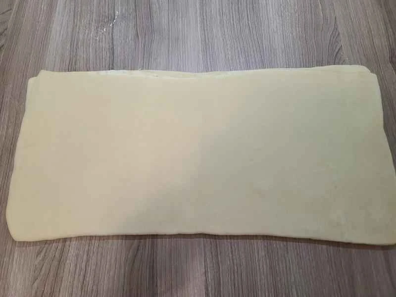 How to make pure milk hand-torn toast: Step 1