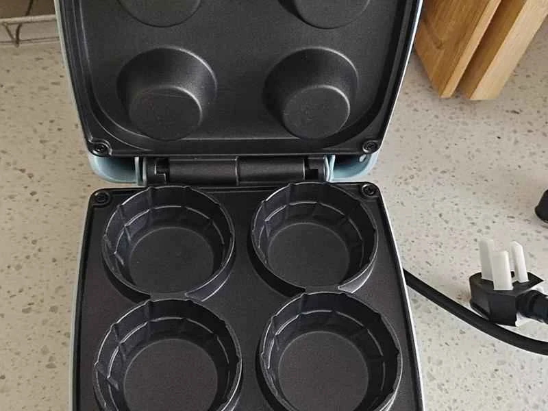 How to make pure milk hand-torn toast: Step 1