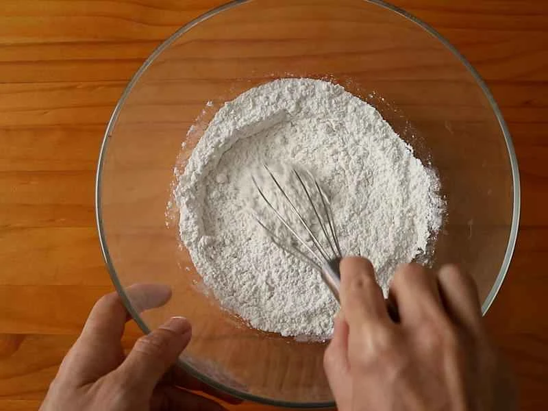 How to make pure milk hand-torn toast: Step 1