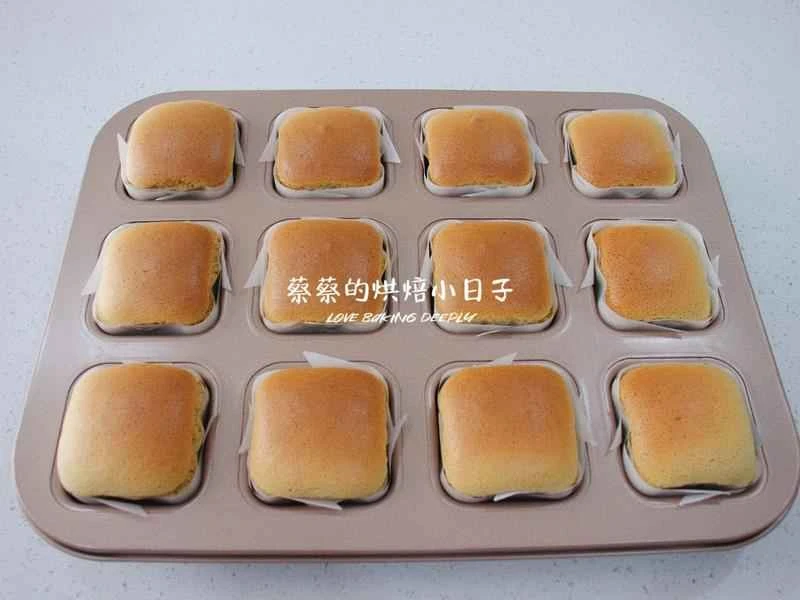 How to make pure milk hand-torn toast: Step 1