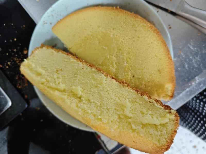 How to make pure milk hand-torn toast: Step 1