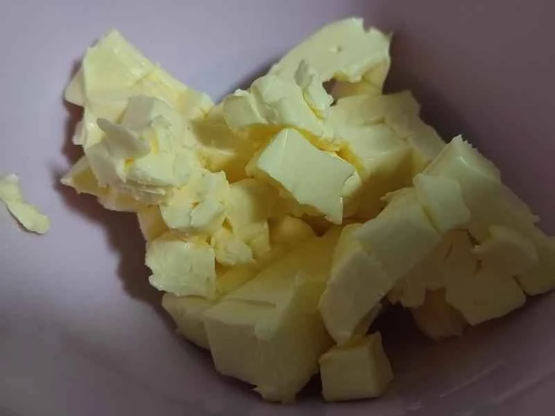 How to make pure milk hand-torn toast: Step 1