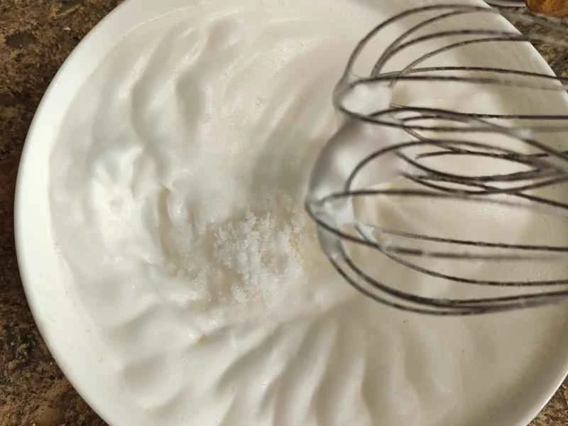 How to make pure milk hand-torn toast: Step 1