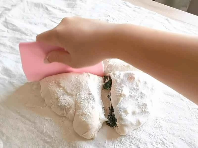 How to make pure milk hand-torn toast: Step 1