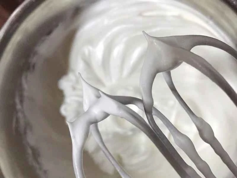 How to make pure milk hand-torn toast: Step 1