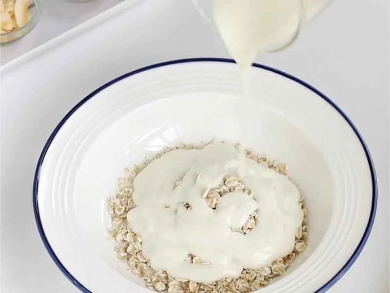 How to make pure milk hand-torn toast: Step 1