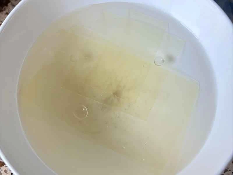 How to make pure milk hand-torn toast: Step 1