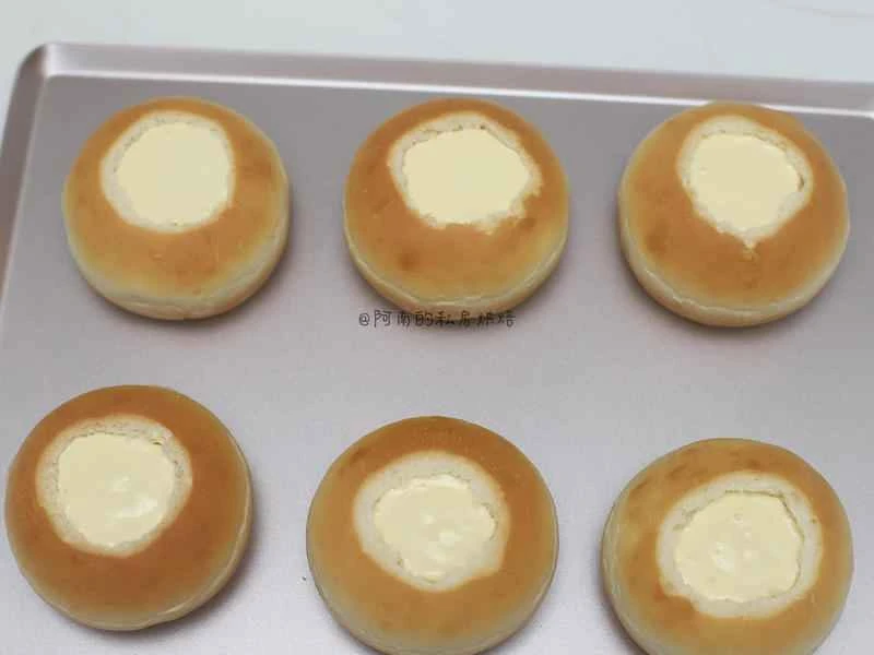 How to make pure milk hand-torn toast: Step 1