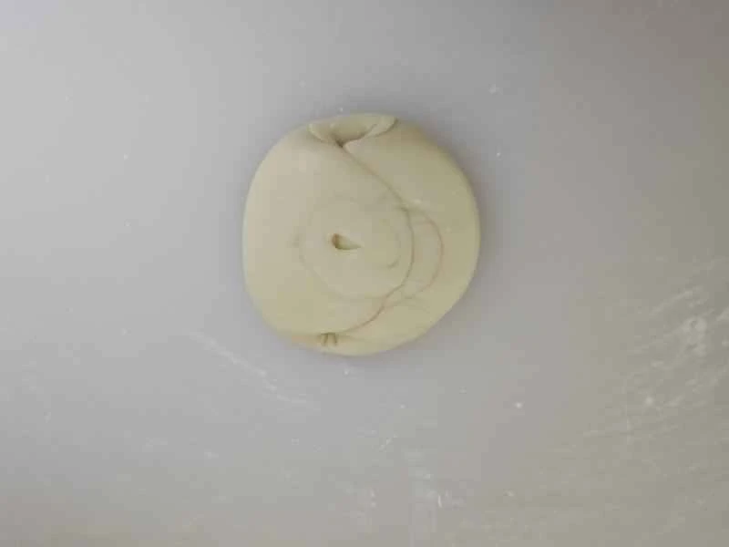 How to make pure milk hand-torn toast: Step 1