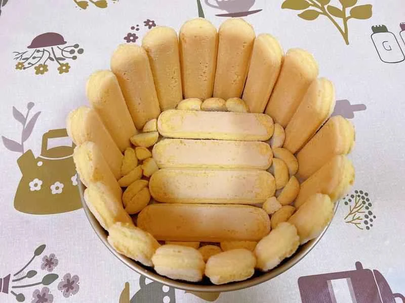 How to make pure milk hand-torn toast: Step 1