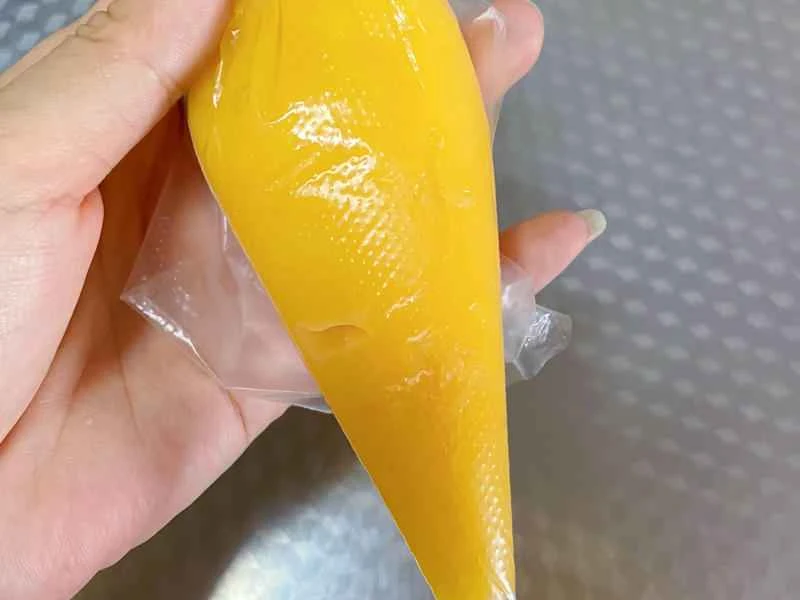 How to make pure milk hand-torn toast: Step 1