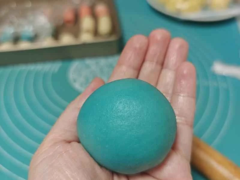 How to make pure milk hand-torn toast: Step 1