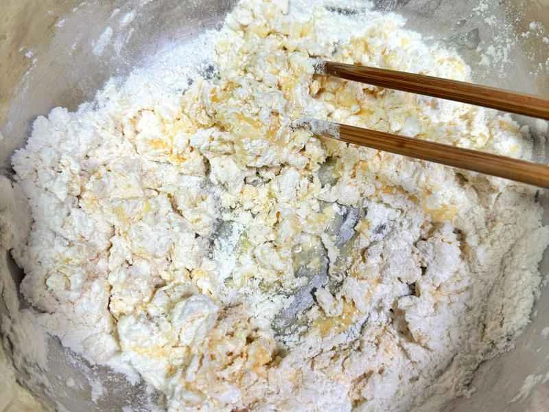 How to make pure milk hand-torn toast: Step 1