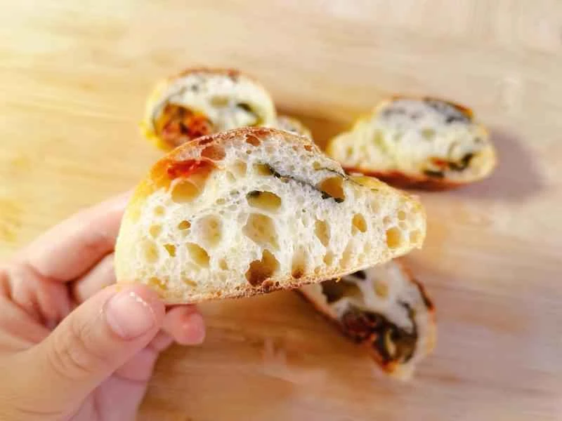 How to make pure milk hand-torn toast: Step 1