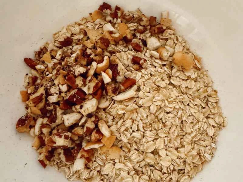 How to make pure milk hand-torn toast: Step 1