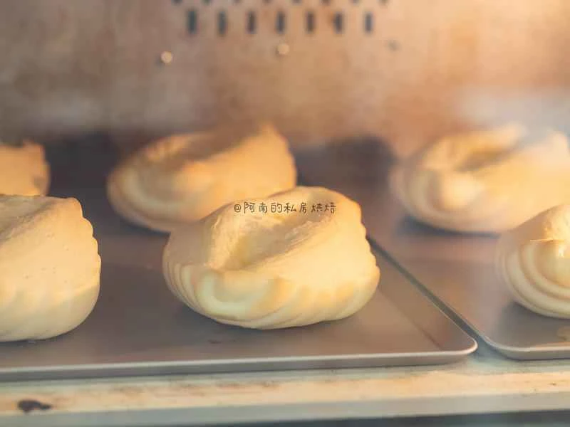 How to make pure milk hand-torn toast: Step 1