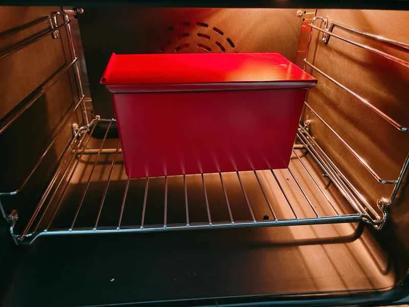 How to make pure milk hand-torn toast: Step 1