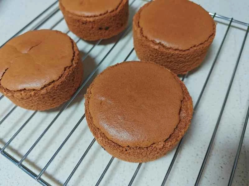 How to make pure milk hand-torn toast: Step 1