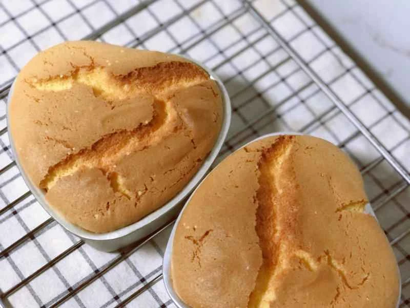 How to make pure milk hand-torn toast: Step 1