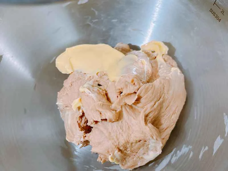 How to make pure milk hand-torn toast: Step 1