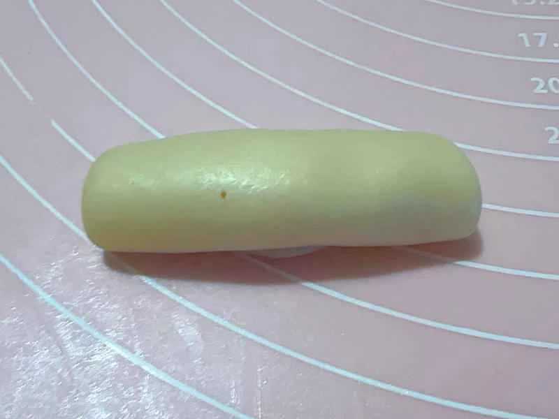 How to make pure milk hand-torn toast: Step 1