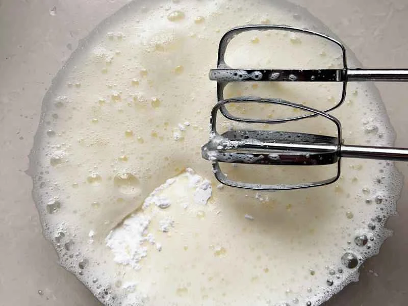 How to make pure milk hand-torn toast: Step 1