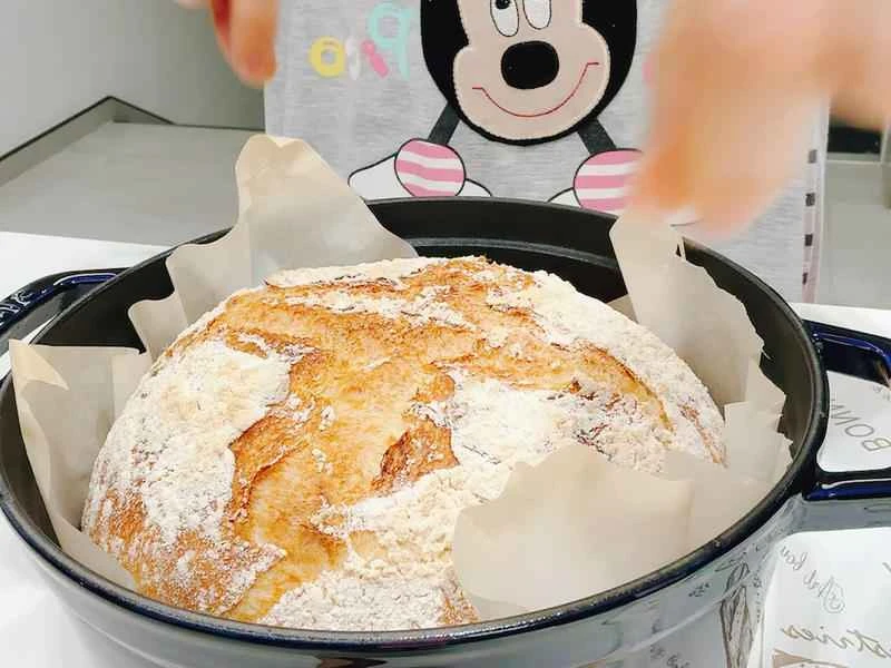 How to make pure milk hand-torn toast: Step 1