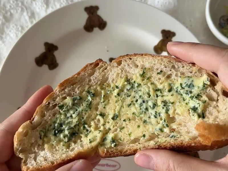 How to make pure milk hand-torn toast: Step 1