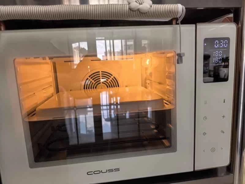 How to make pure milk hand-torn toast: Step 1